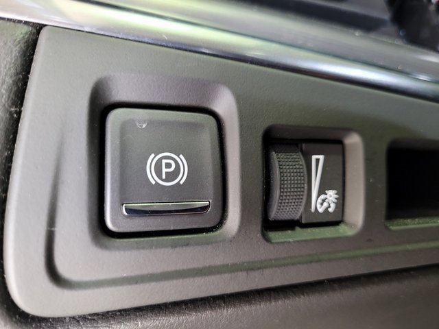 Used 2018 Cadillac XT5 Luxury w/ Driver Awareness Package image 50