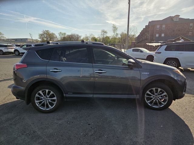 Used 2018 Toyota RAV4 Limited image 4