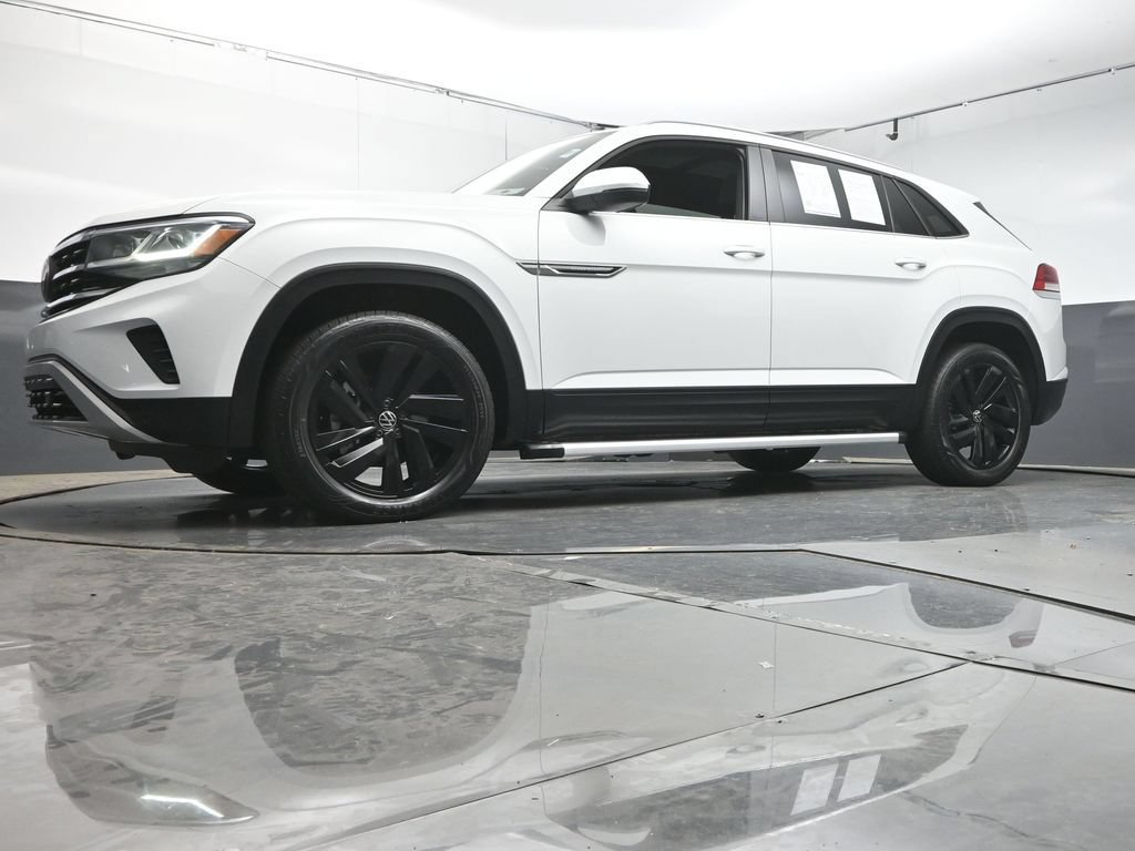 Used 2021 Volkswagen Atlas Cross Sport SE FWD image 35