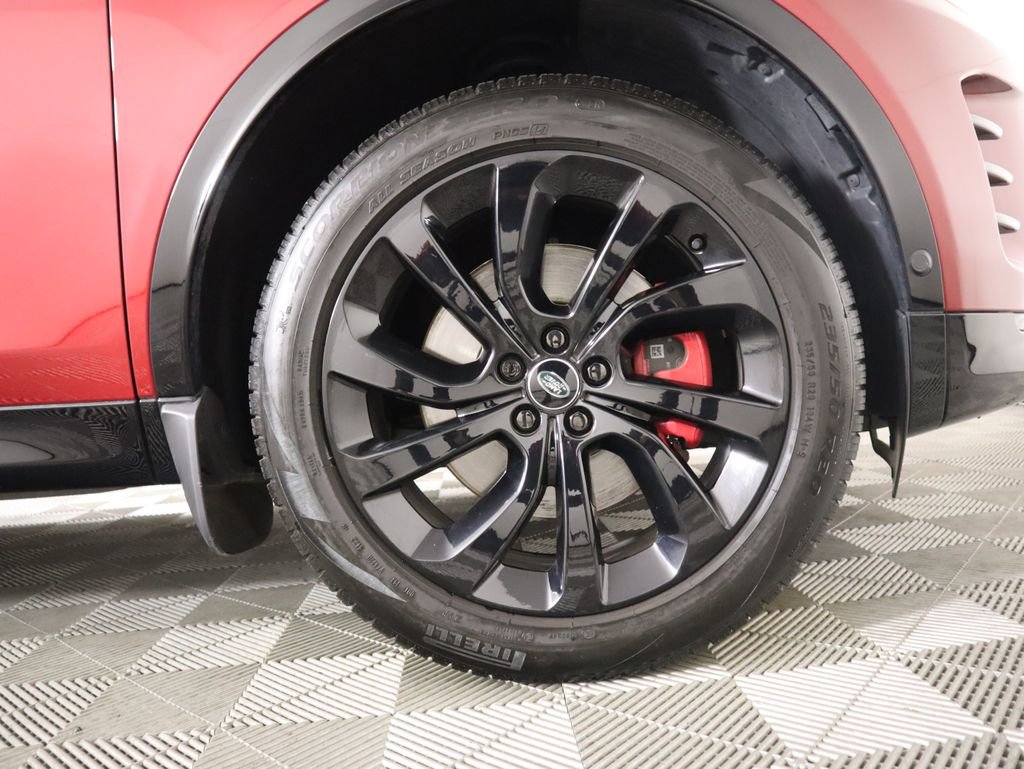 Certified 2024 Land Rover Discovery Sport Dynamic SE image 31