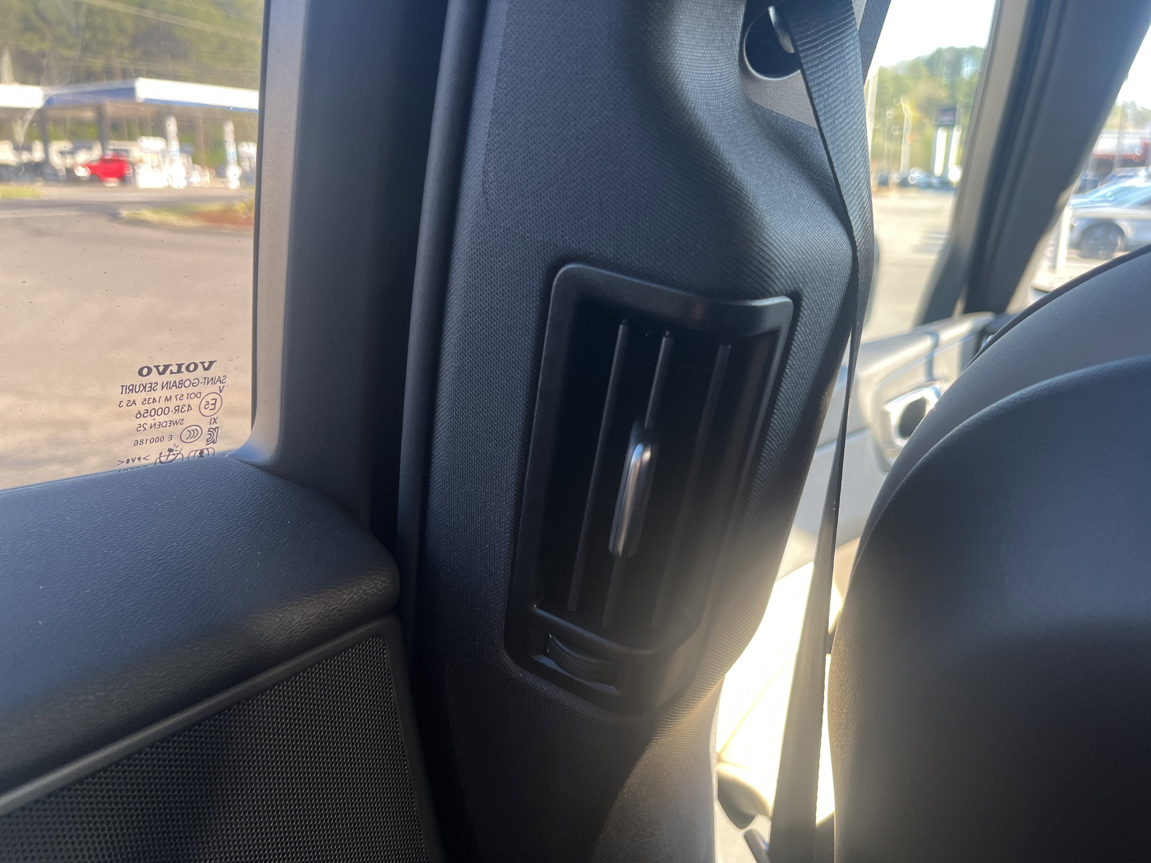 New 2026 Volvo XC60 B5 Plus w/ Protection Package Premier image 16