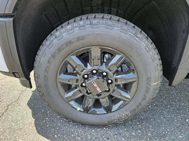 New 2026 GMC Sierra 3500 AT4 w/ AT4 Premium Plus Package AWD/4WD image 9