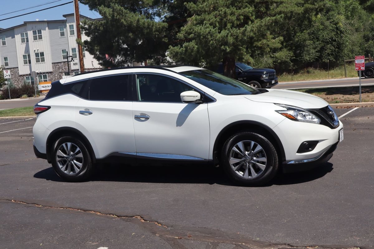 Used 2015 Nissan Murano SV w/ Premium Package AWD/4WD image 2