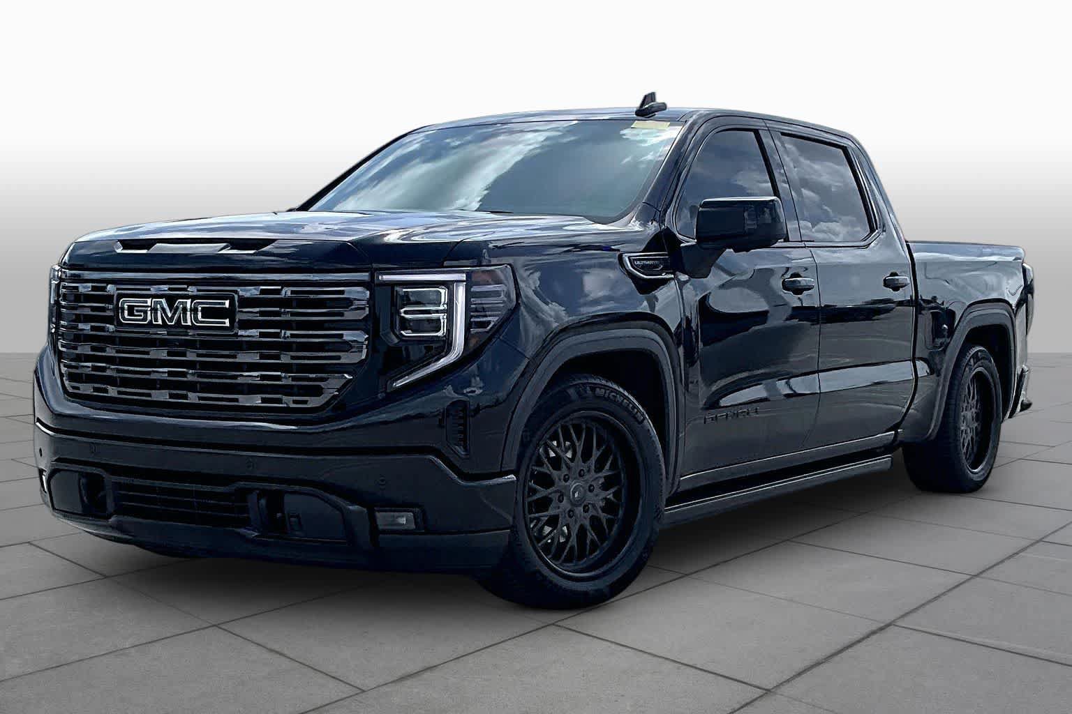 Certified 2025 GMC Sierra 1500 Denali Ultimate AWD/4WD image 2