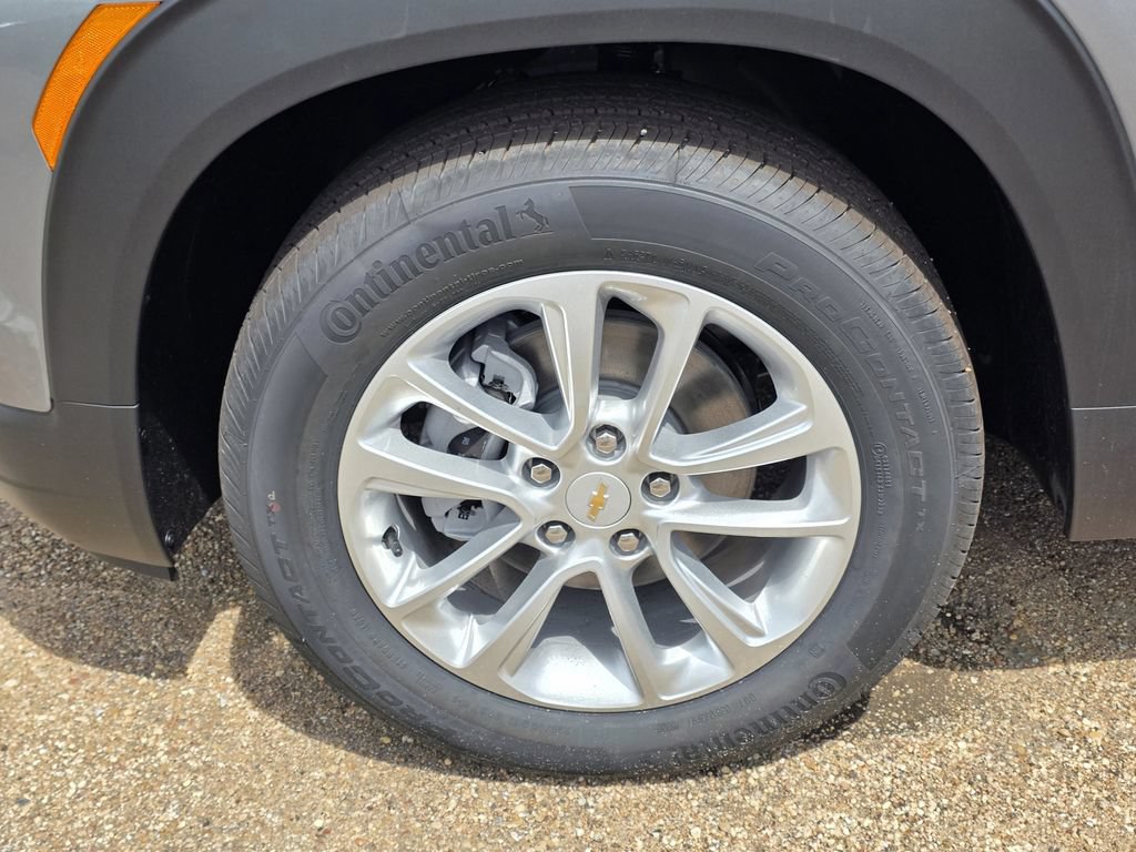 New 2026 Chevrolet TrailBlazer LS w/ LS Convenience Package FWD image 4
