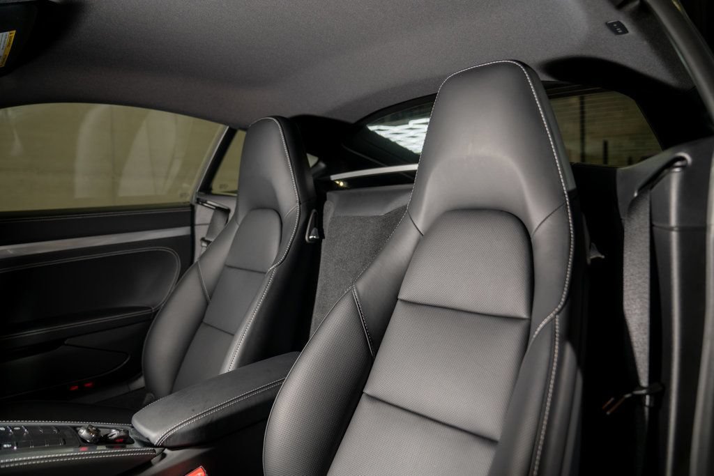 Used 2025 Porsche 718 Cayman S RWD image 13