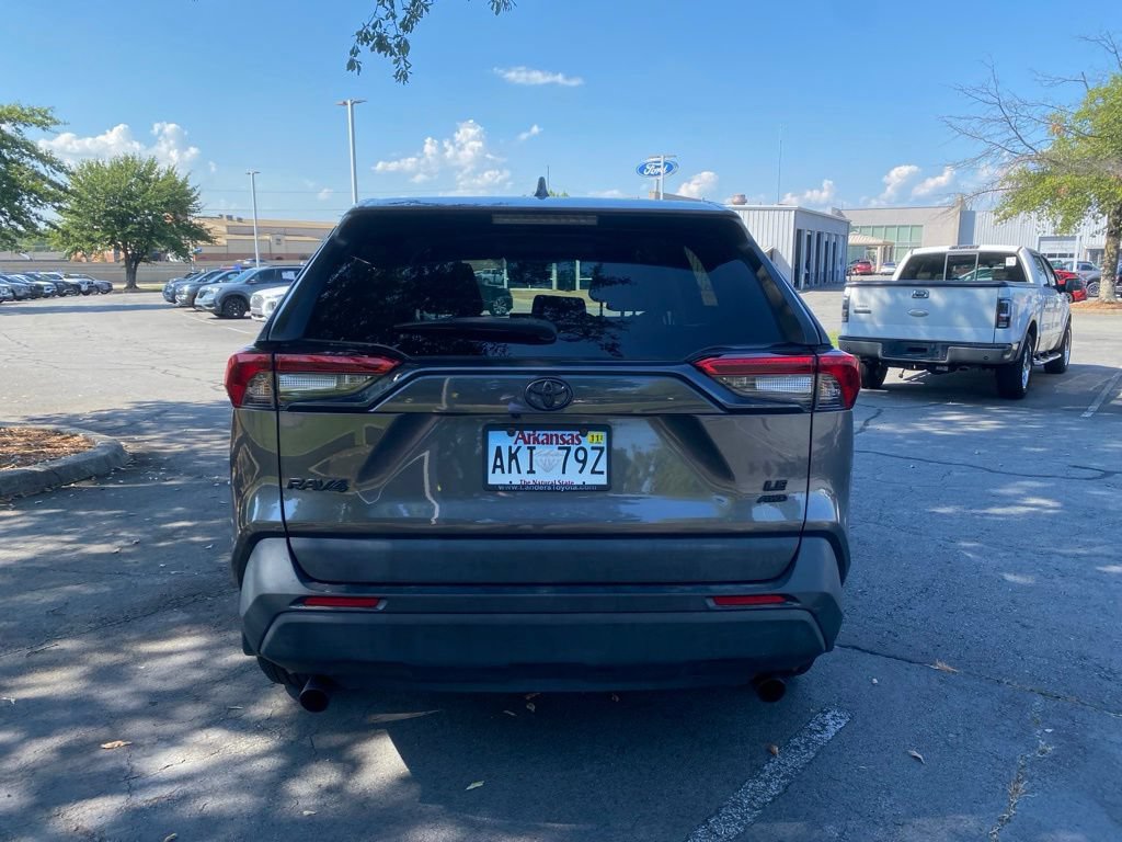 Used 2022 Toyota RAV4 LE AWD/4WD image 6