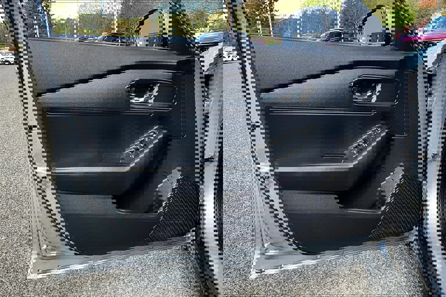 Used 2023 Honda Accord LX image 17