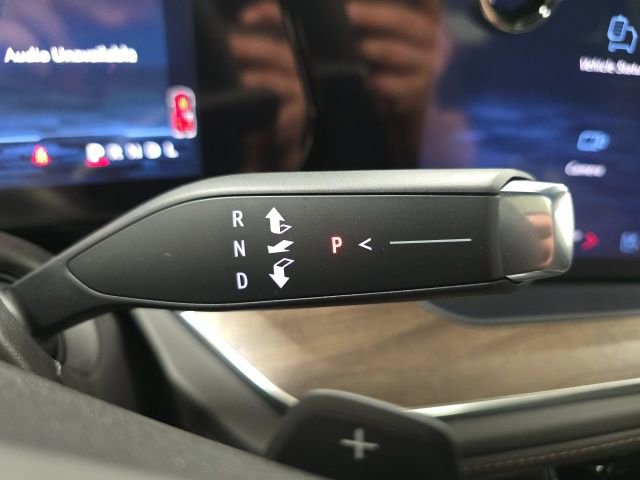 New 2026 Chevrolet Suburban High Country image 16