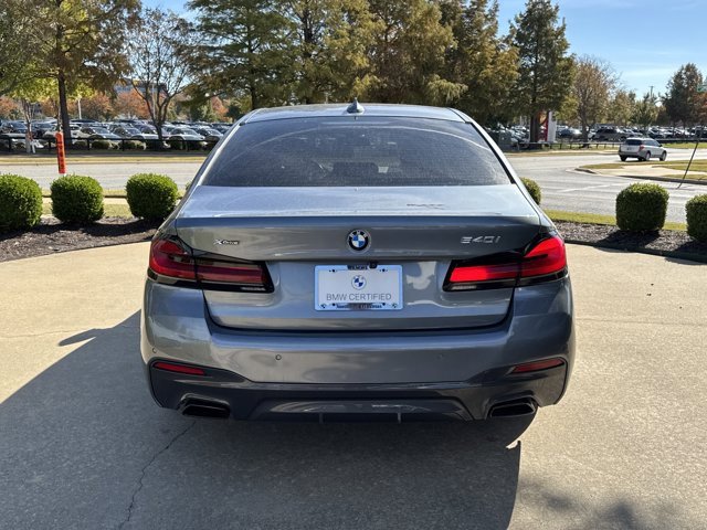 Certified 2022 BMW 540i xDrive w/ M Sport Package image 4