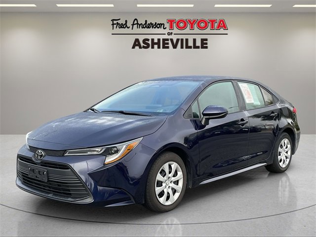 Used 2024 Toyota Corolla LE image 1