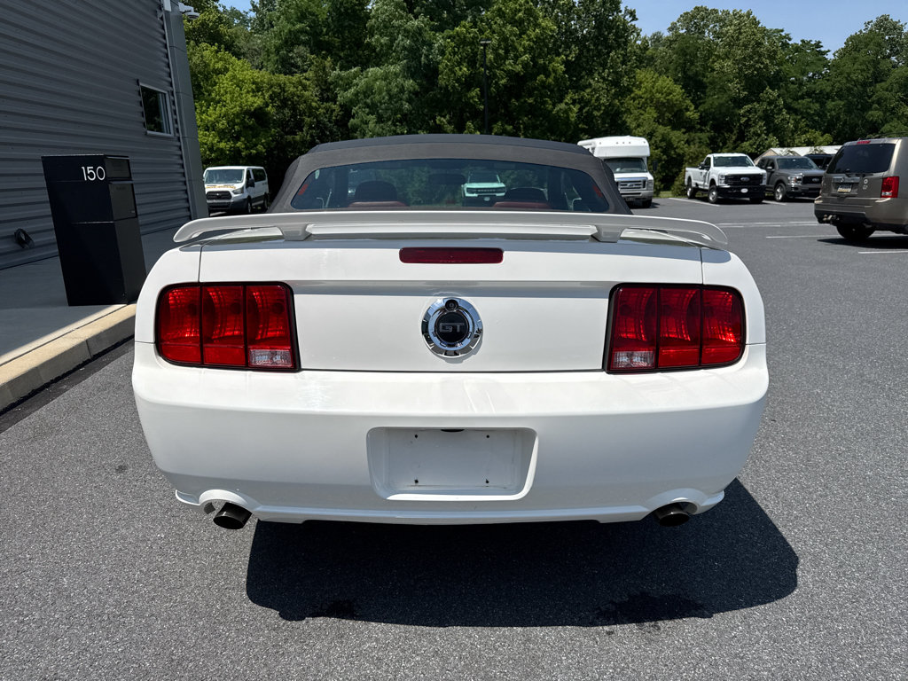 Used 2006 Ford Mustang GT Premium RWD image 14