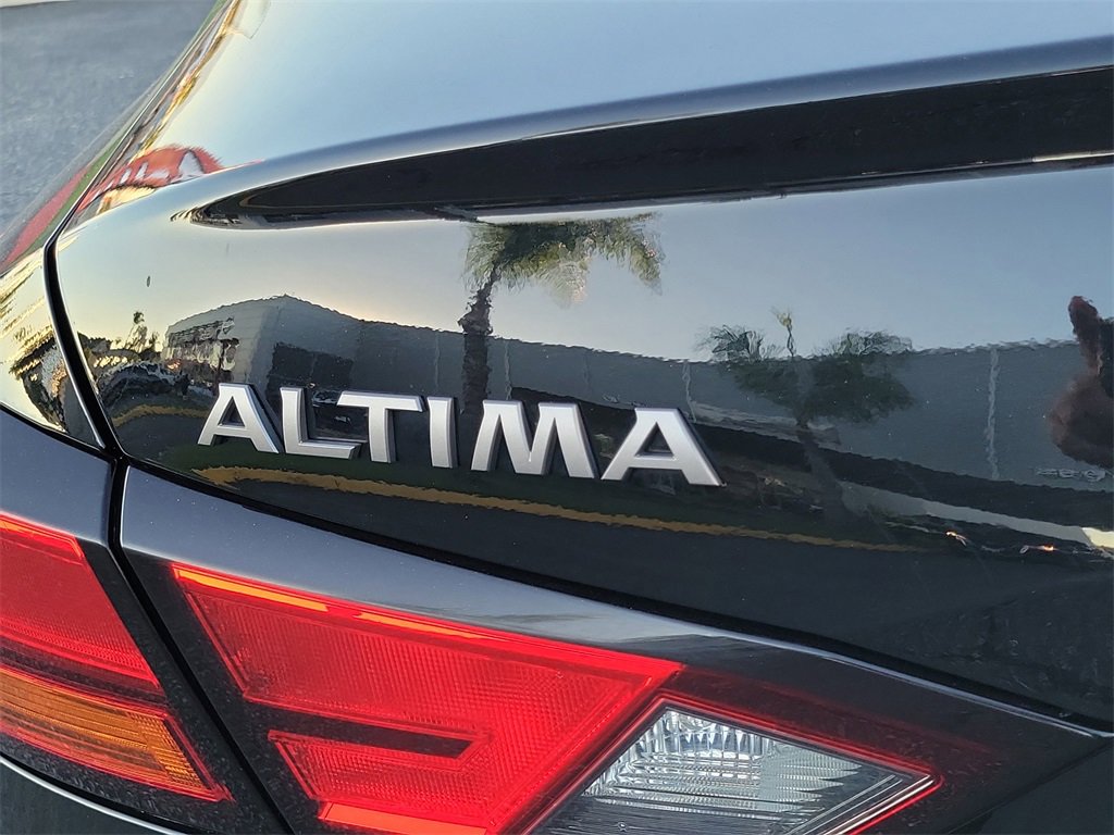 Used 2024 Nissan Altima 2.5 SV image 22