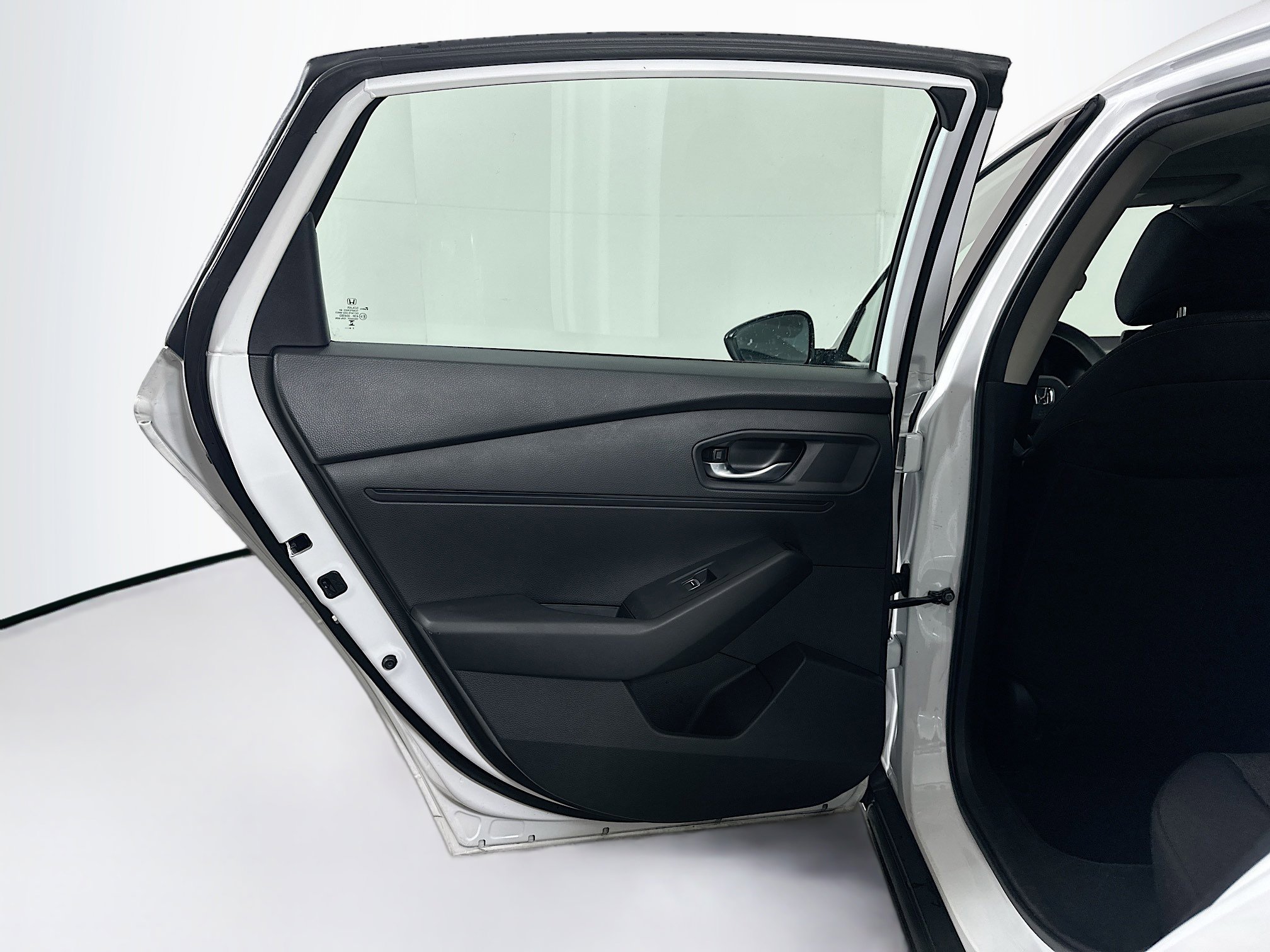 Used 2025 Honda Accord SE image 25