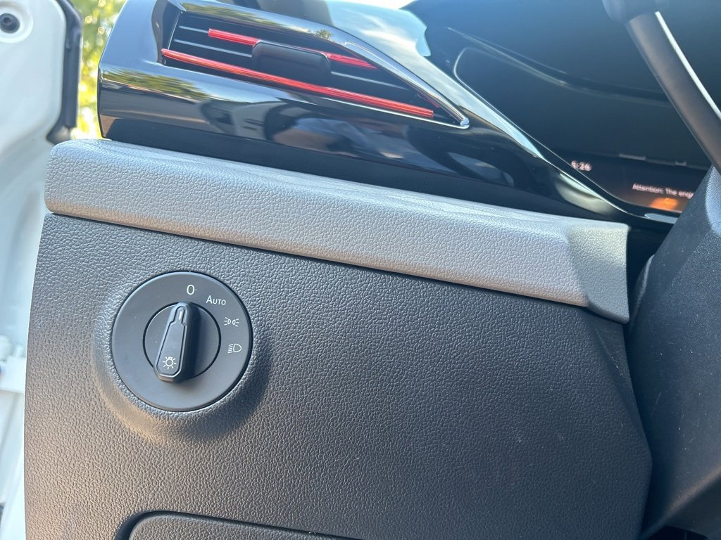 Used 2024 Volkswagen Taos S image 11