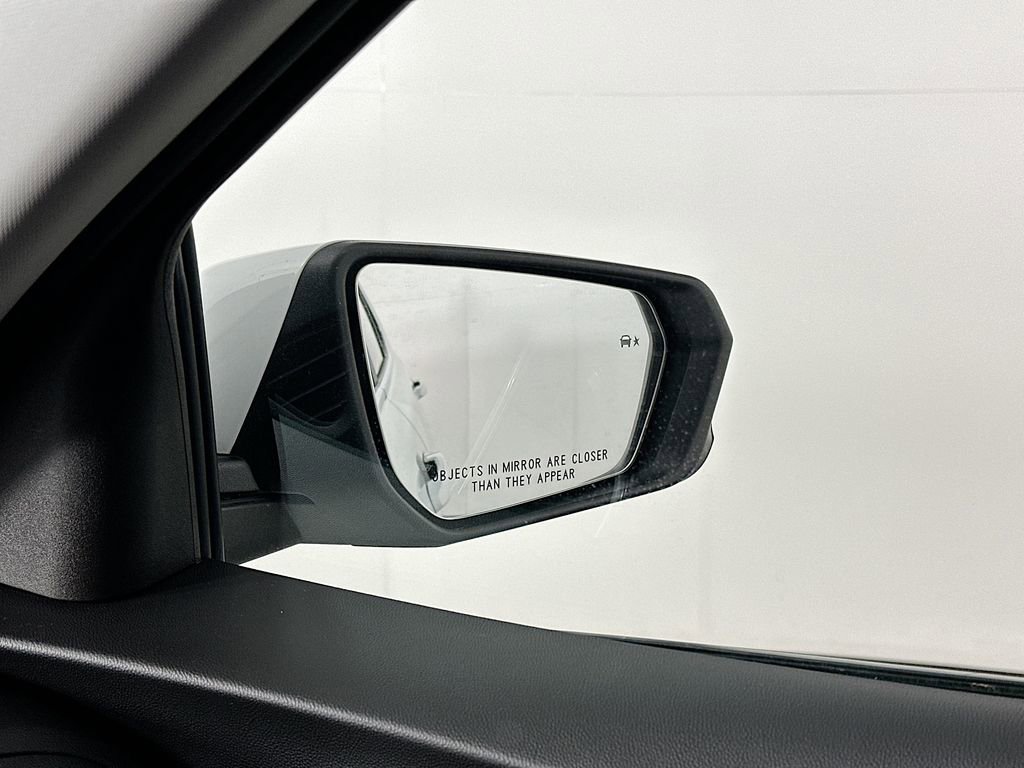 Used 2024 Chevrolet Equinox LT image 24