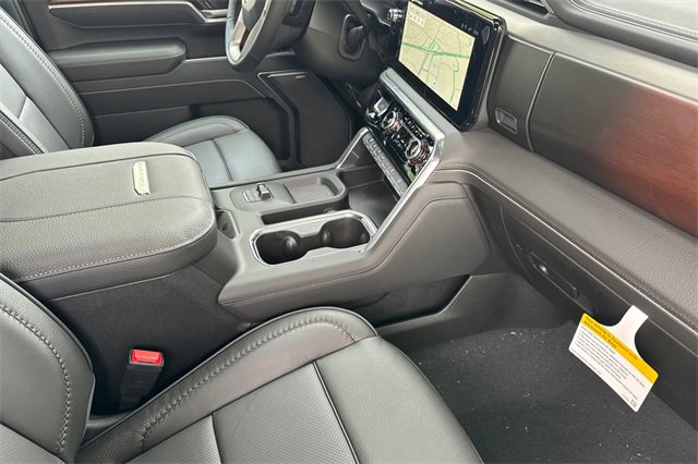 New 2026 GMC Sierra 2500 Denali w/ Denali Reserve Package image 17