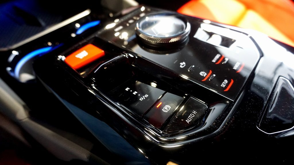 New 2026 BMW M5 Touring image 25