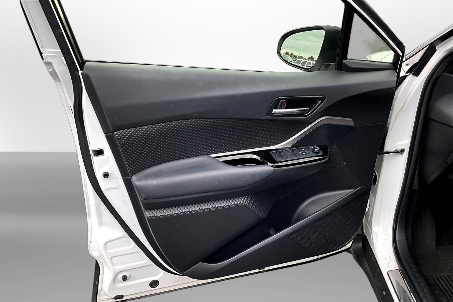 Used 2022 Toyota C-HR Nightshade FWD image 24