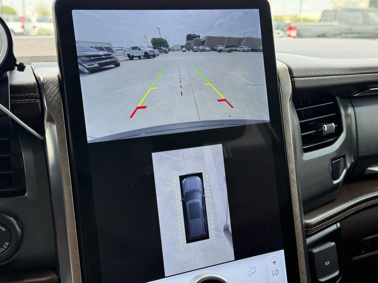 Used 2024 Ford Expedition King Ranch image 19