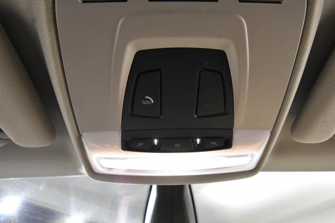 Used 2018 BMW i3 image 42