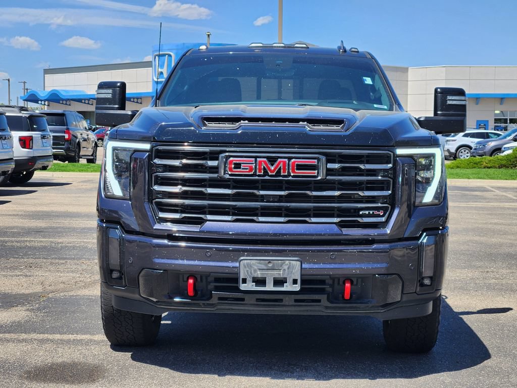 Used 2024 GMC Sierra 2500 AT4 w/ AT4 Premium Plus Package AWD/4WD image 2