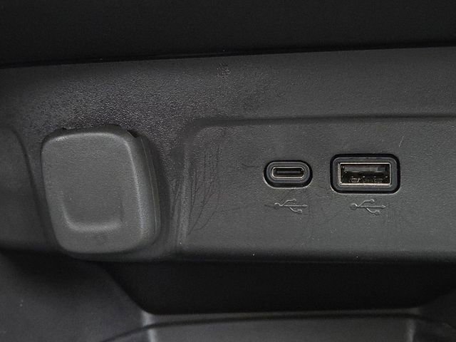 Used 2024 Chevrolet Trax ACTIV w/ Sunroof Package image 8