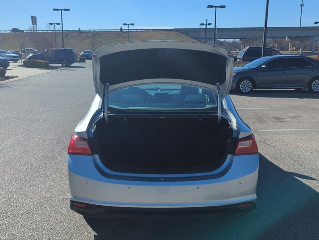 Used 2019 Chevrolet Malibu LS w/ Driver Confidence Package II image 9