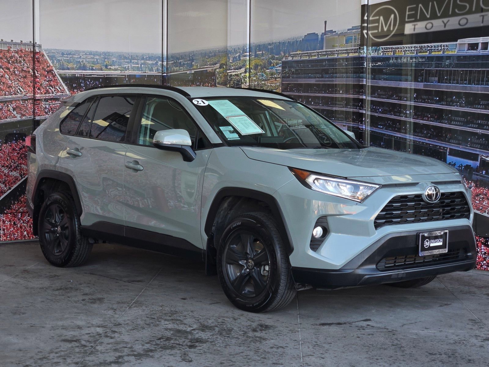 Used 2021 Toyota RAV4 XLE w/ XLE Grade Weather Package