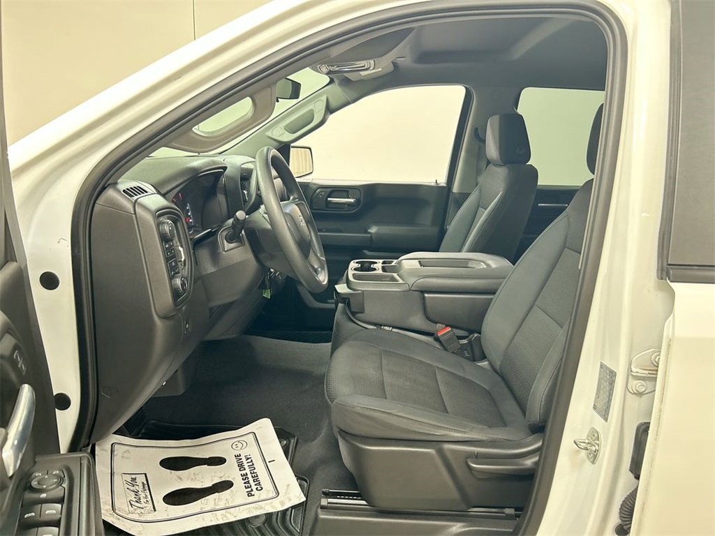 Used 2019 Chevrolet Silverado 1500 Custom Trail Boss w/ Custom Convenience Package image 9