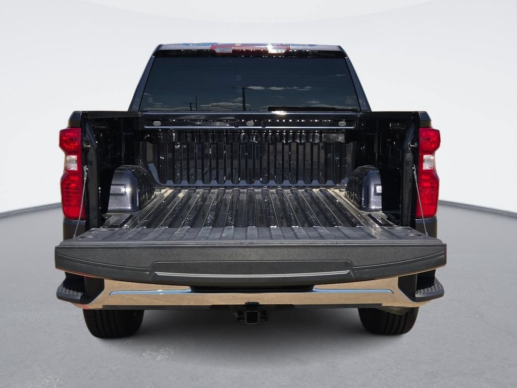 Used 2023 Chevrolet Silverado 1500 LT AWD/4WD image 12
