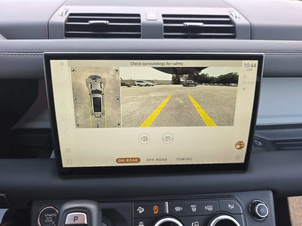 Used 2024 Land Rover Defender 130 X-Dynamic SE AWD/4WD image 24