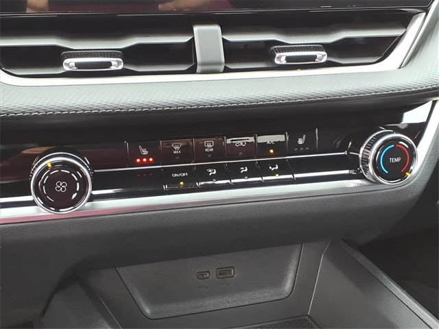 New 2026 Chevrolet Equinox LT image 12