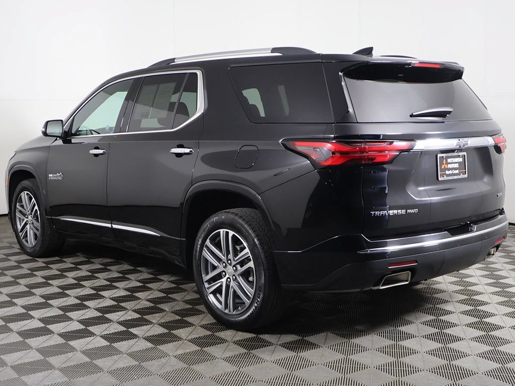 Used 2024 Chevrolet Traverse High Country w/ LPO, Cargo Package AWD/4WD image 15