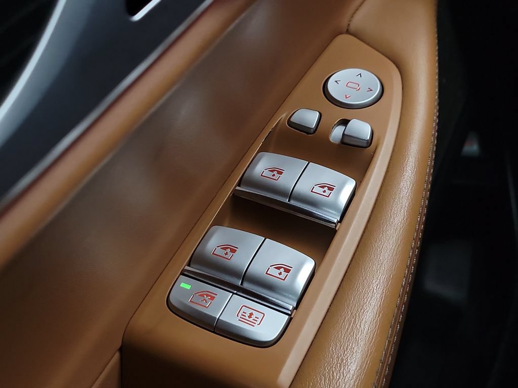 Used 2019 BMW 750i xDrive w/ M Sport Package AWD/4WD image 15