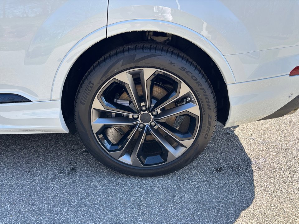 New 2026 Audi Q7 3.0T Premium Plus image 22