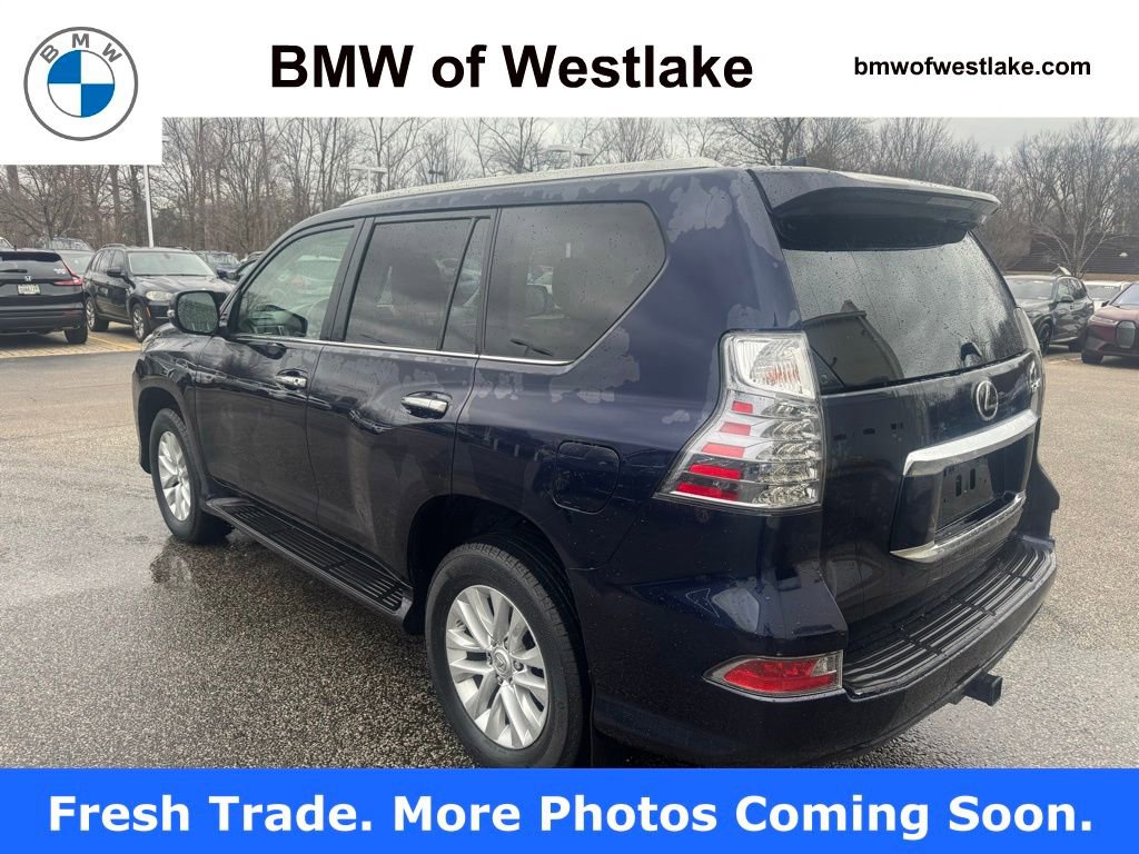 Used 2020 Lexus GX 460 w/ Navigation Package image 3