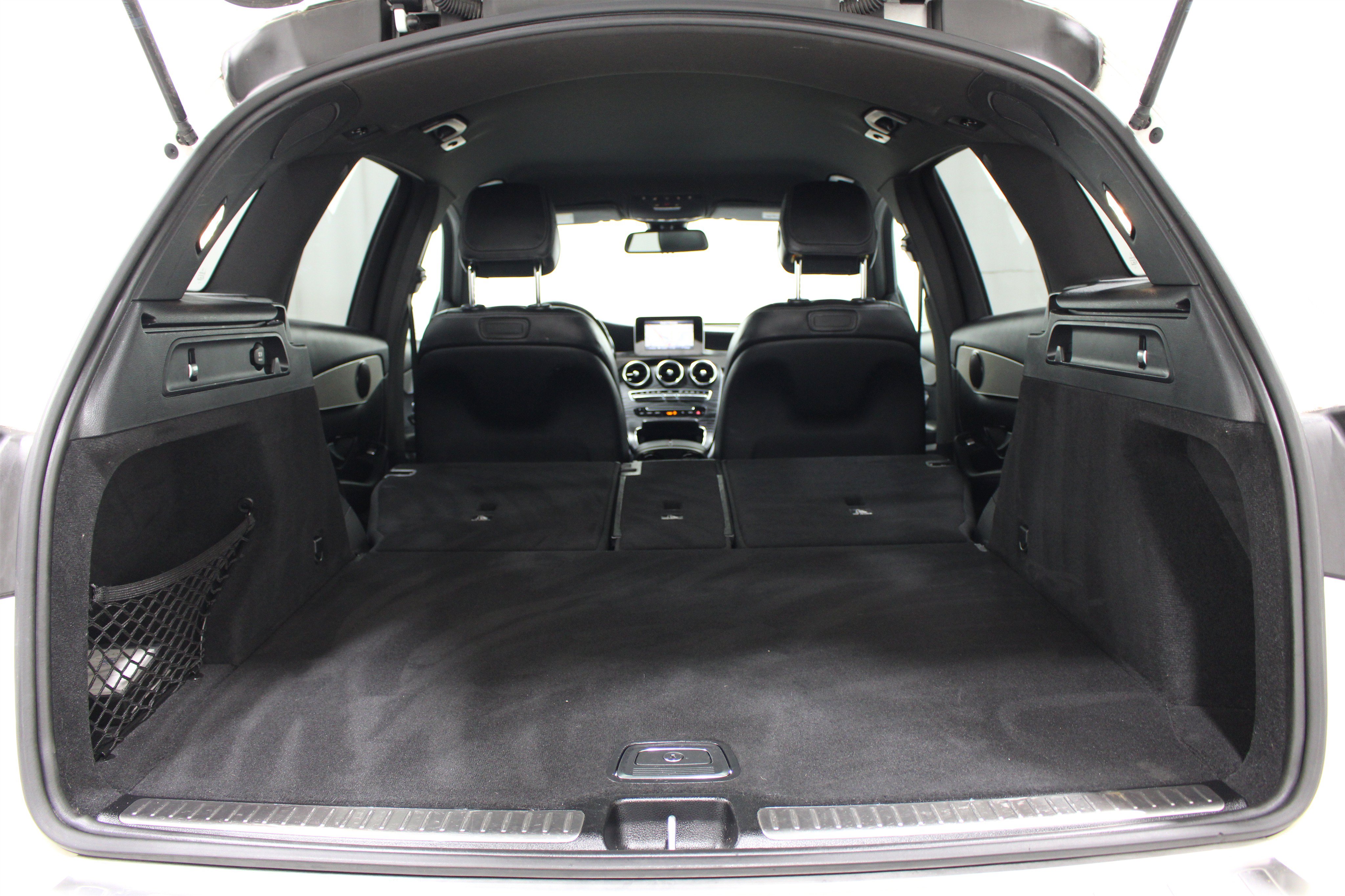Used 2019 Mercedes-Benz GLC 300 4MATIC image 23