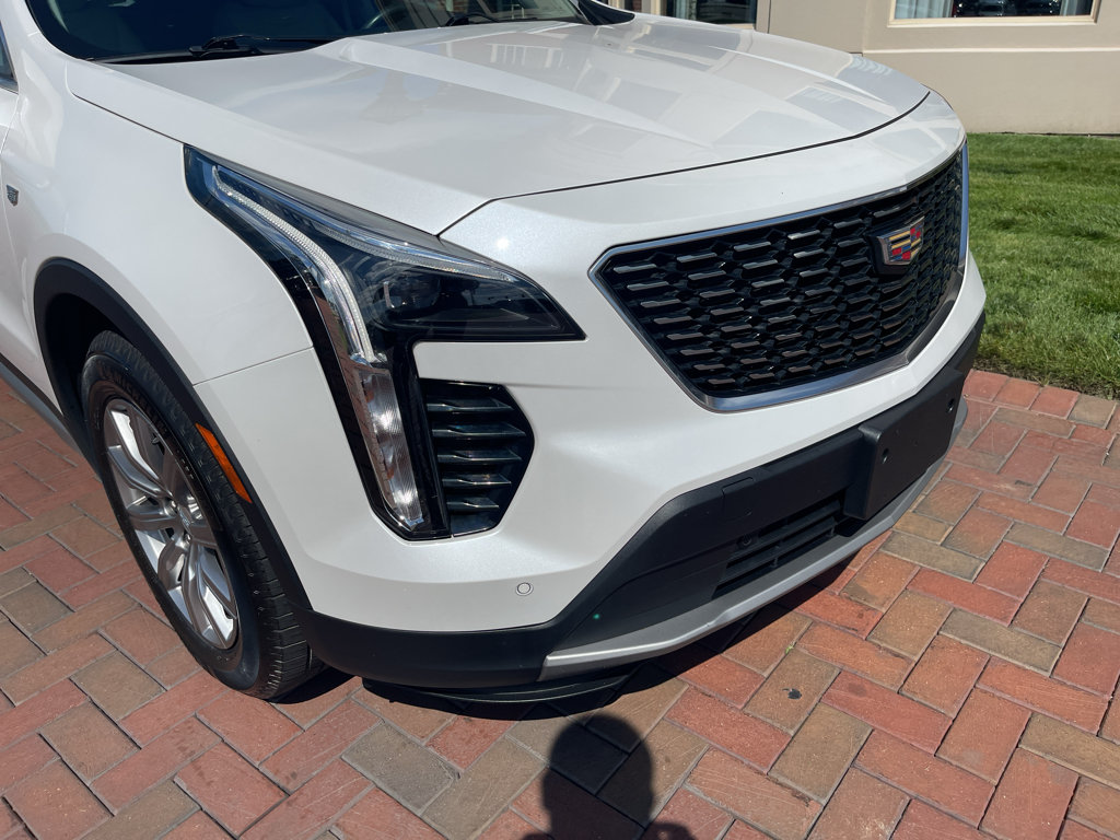 Used 2020 Cadillac XT4 Premium Luxury w/ Driver Awareness Package AWD/4WD image 4