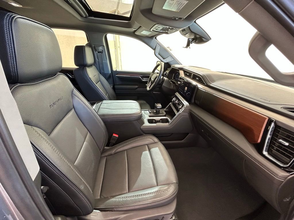 Used 2024 GMC Sierra 1500 Denali w/ Denali Reserve Package image 17