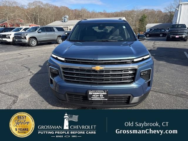 New 2026 Chevrolet Traverse LT w/ Driver Confidence Package FWD image 3