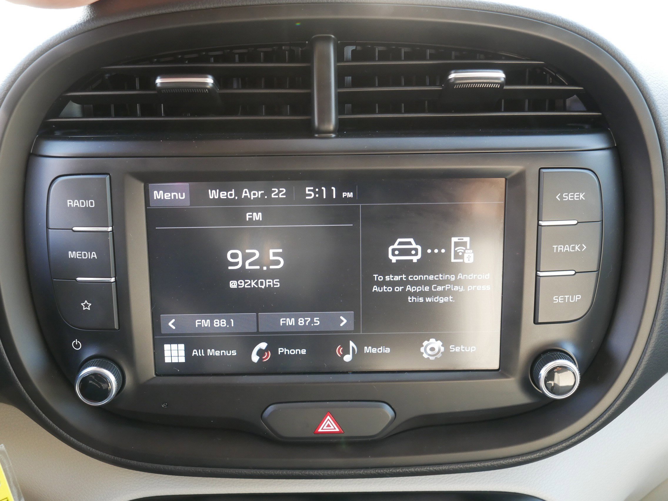 Certified 2025 Kia Soul LX FWD image 22