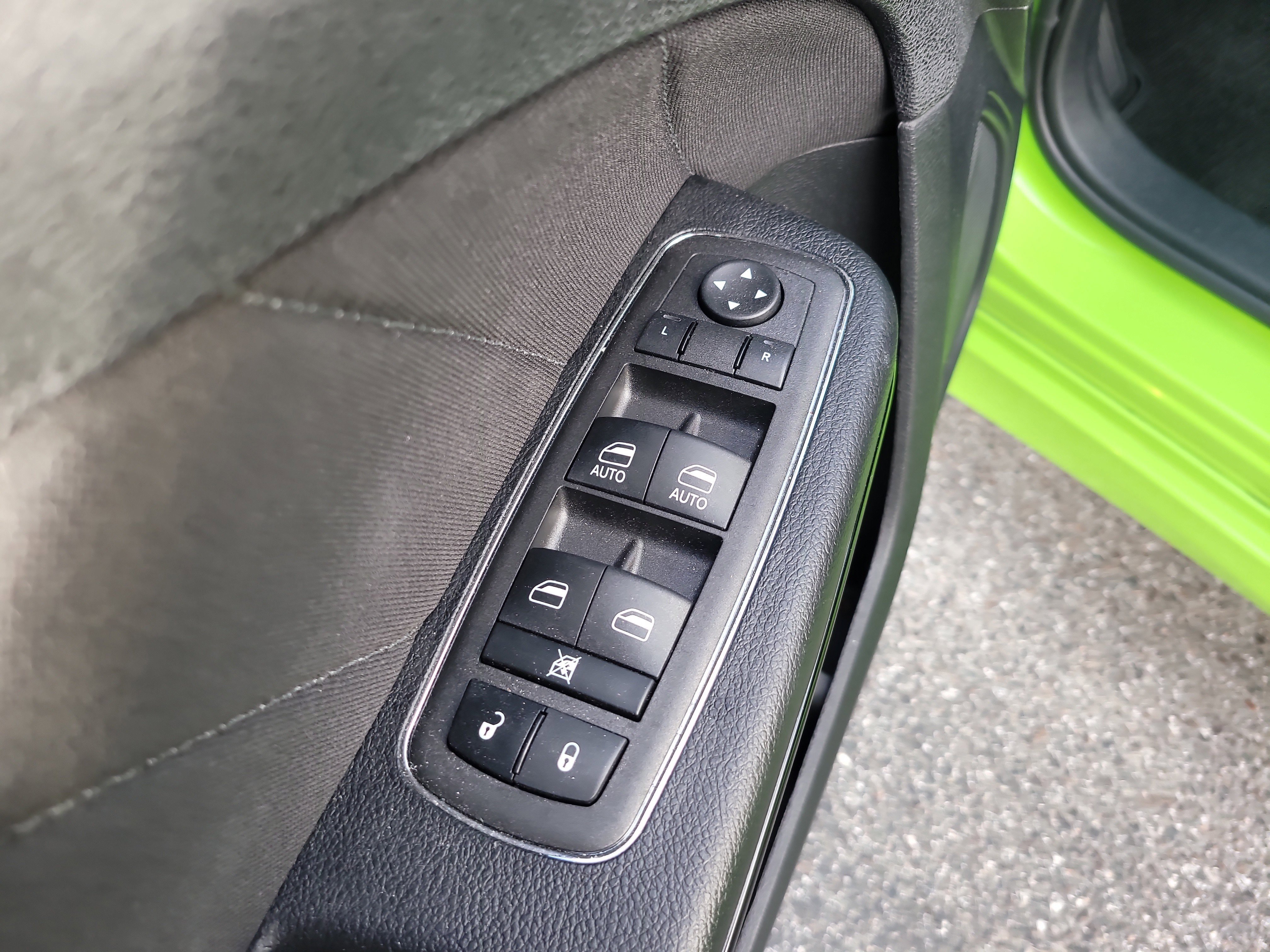 Used 2023 Dodge Charger R/T w/ Harman/Kardon Audio Group image 15