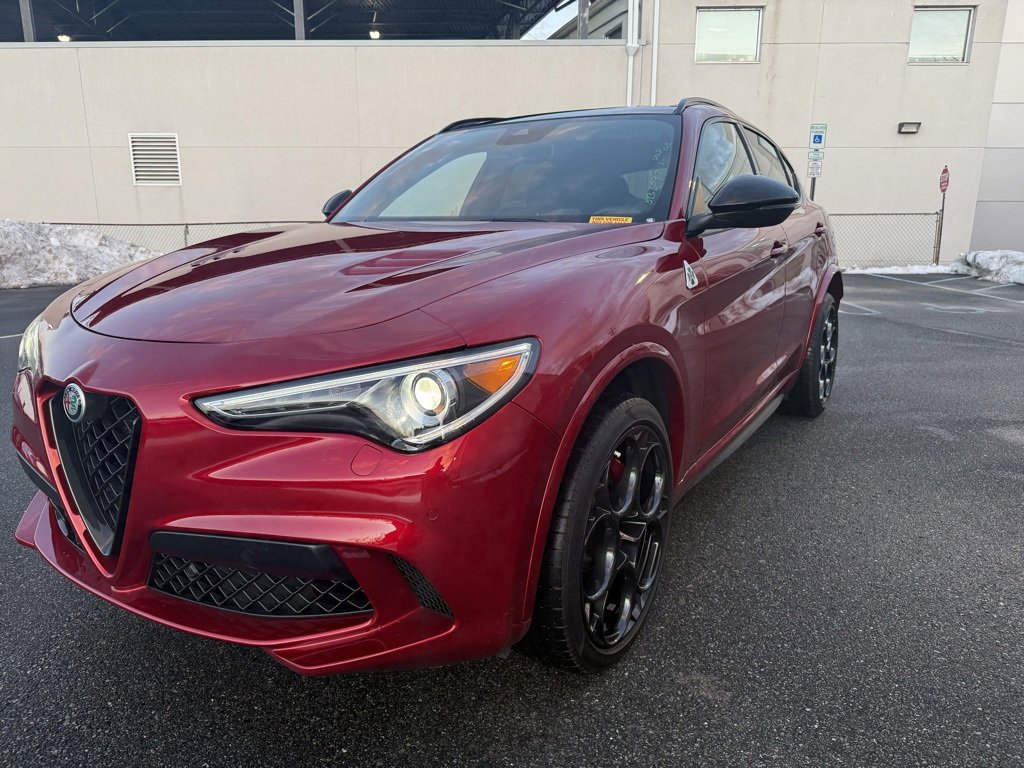 Used 2022 Alfa Romeo Stelvio Quadrifoglio w/ Active Assist Plus Package image 4