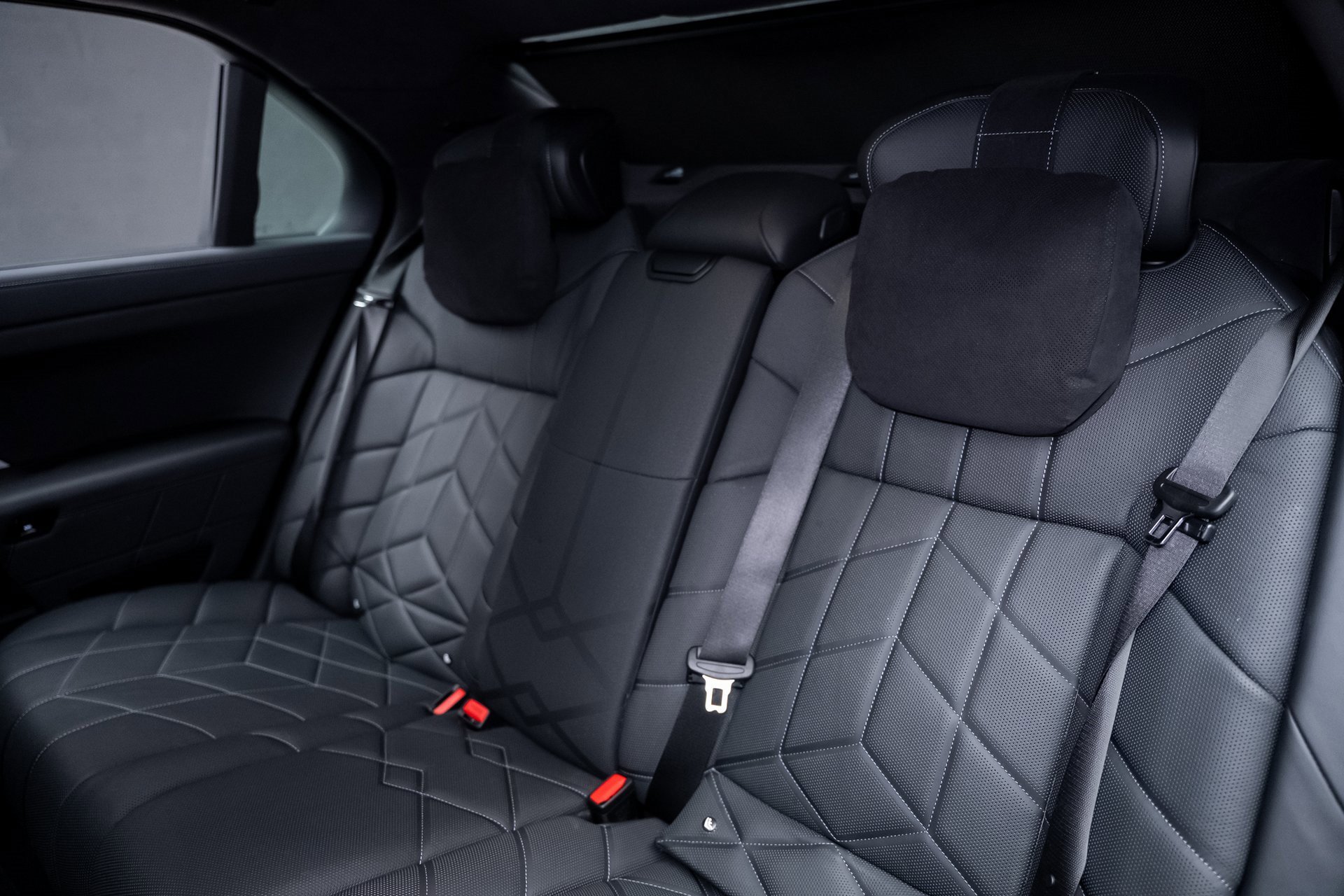 Used 2023 BMW i7 xDrive60 w/ Executive Package 2 image 65