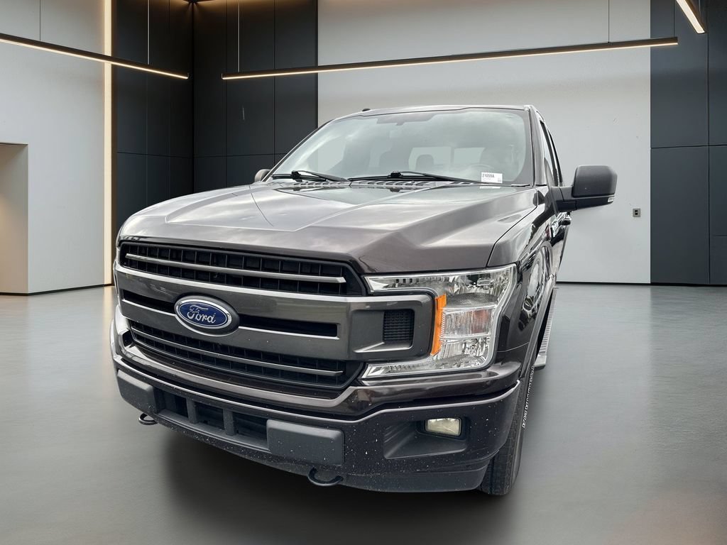 Used 2018 Ford F150 XLT w/ Equipment Group 302A Luxury AWD/4WD image 11