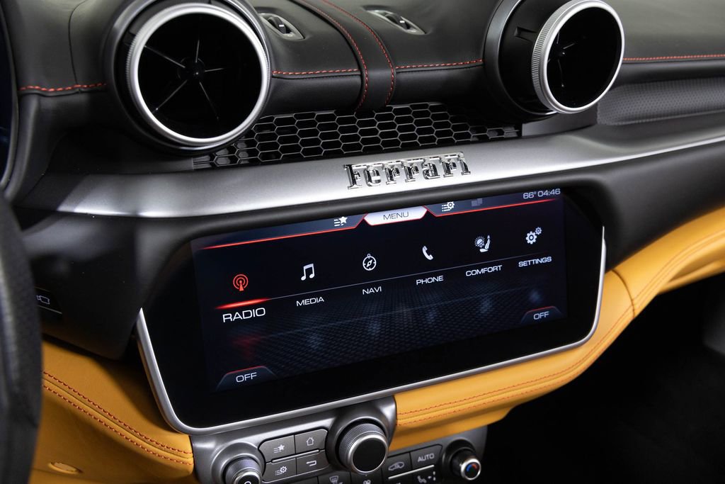 Used 2020 Ferrari Portofino image 35