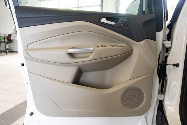 Used 2014 Ford Escape Titanium w/ Equipment Group 401A image 21