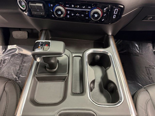 Certified 2024 Chevrolet Silverado 1500 High Country w/ Technology Package AWD/4WD image 15