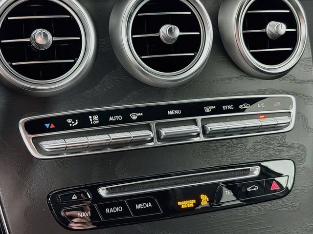 Used 2018 Mercedes-Benz GLC 300 4MATIC image 16